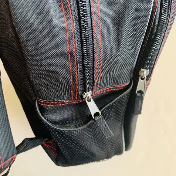 JURASSIC WORLD 16" Full-Size T-Rex Dinosaur 3D Backpack School or Travel - Picture 5 of 8